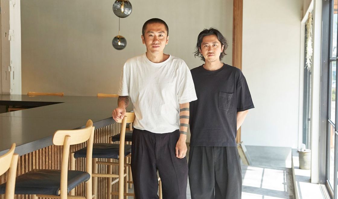 偶然出会った同窓生が共同オーナーに
