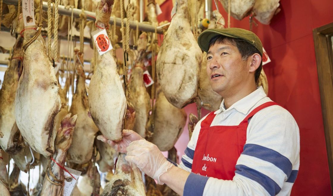 本場を凌ぐ、「生ハム工房」を