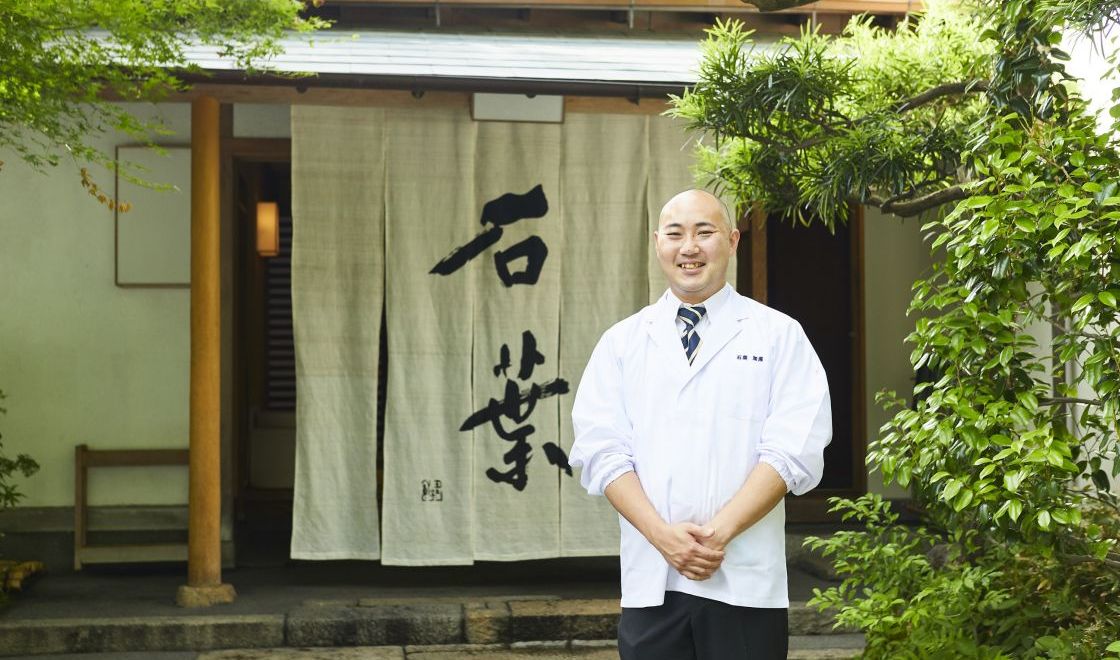 美食家たちが通う温泉旅館の料理長